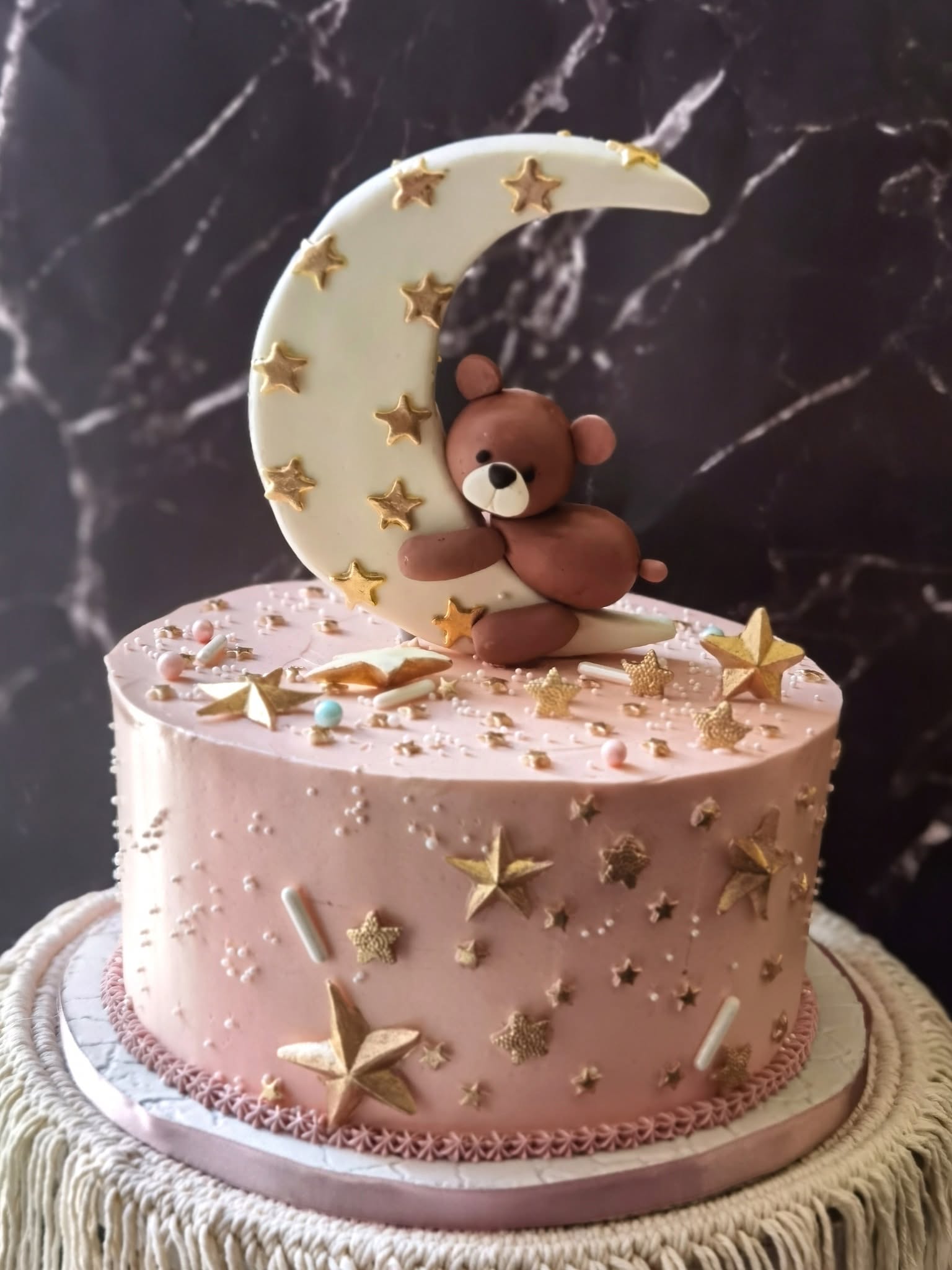 A christenings cake by 21Treats