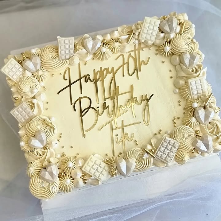 Sheet Cakes by 21Treats
